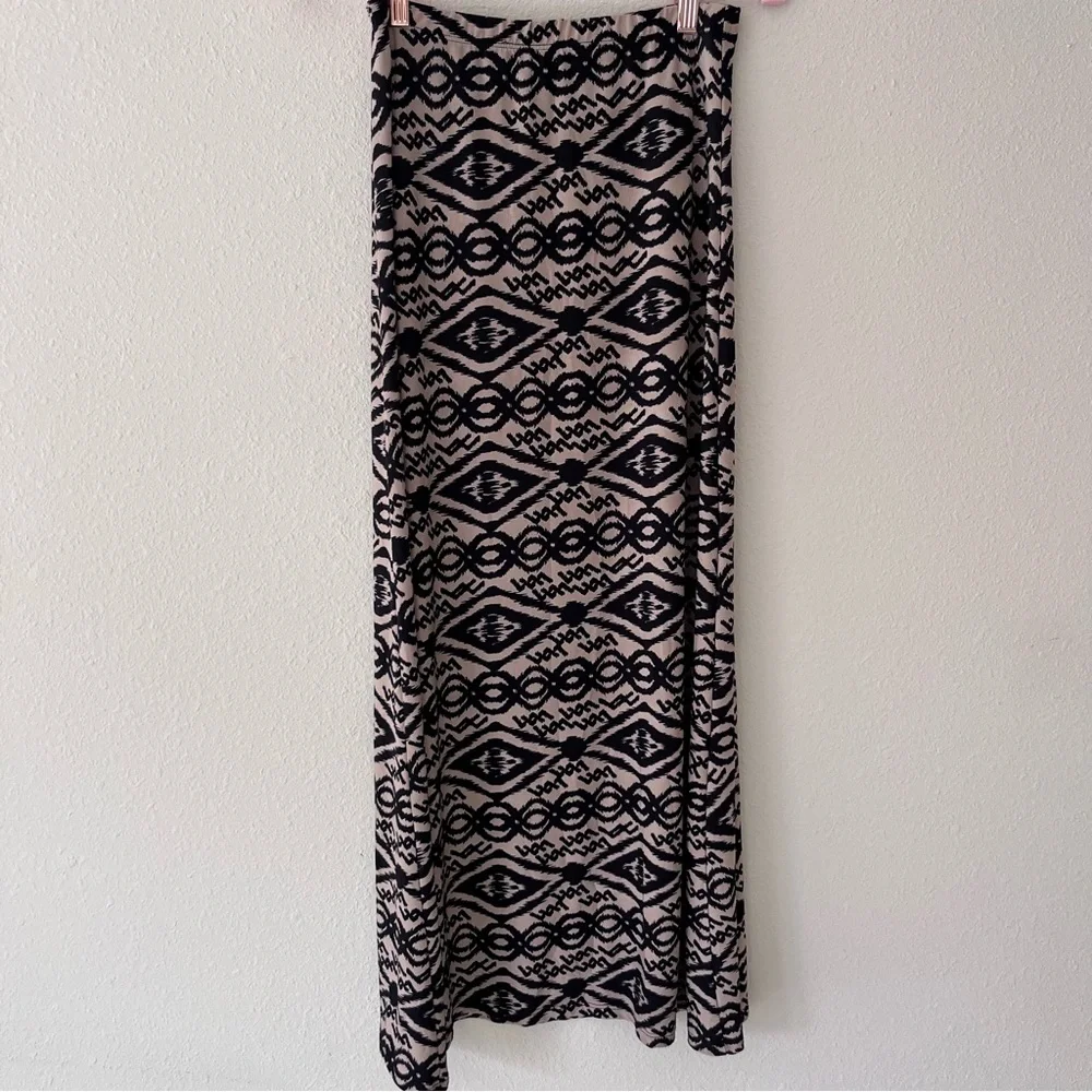 Womens Y2K Maxi Slip Skirt Size Large Geometric Tribal Long Vintage Pull‎ On